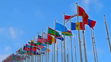 AIで青空にはためく国旗に変えてみた